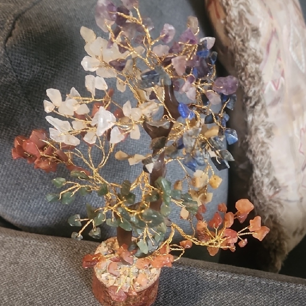 Multicolor Gemstone Tree Sculpture with Gold Wire Acc! (On Amazon $31) No Box. - Picture 3 of 3